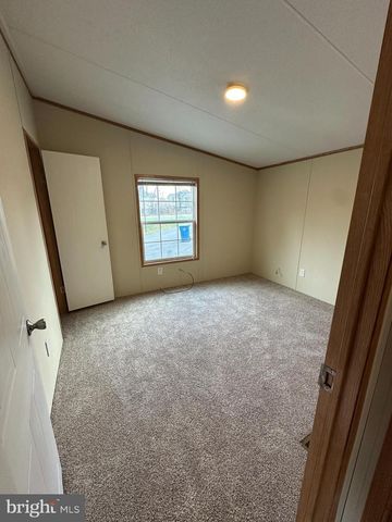 52 LORI CIR, Mechanicsburg, PA 17050