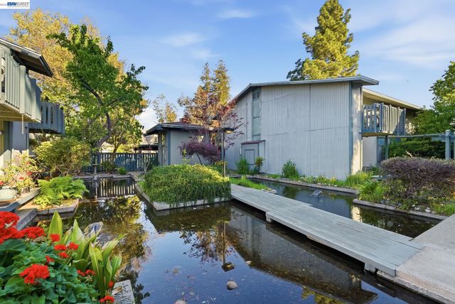 1036 Oak Grove Rd 137, Concord, CA 94518