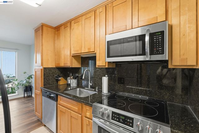 1036 Oak Grove Rd 137, Concord, CA 94518