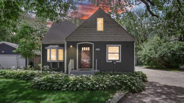 9041 Revere Court, Munster, IN 46321