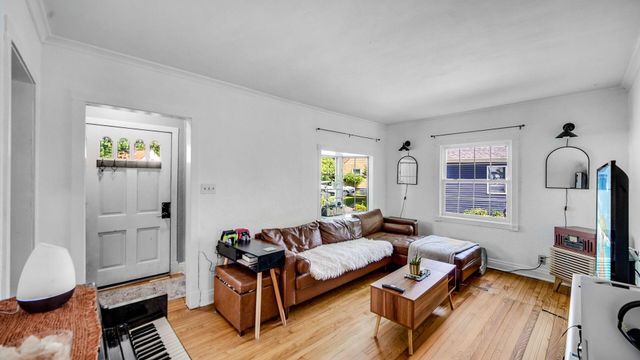 9041 Revere Court, Munster, IN 46321