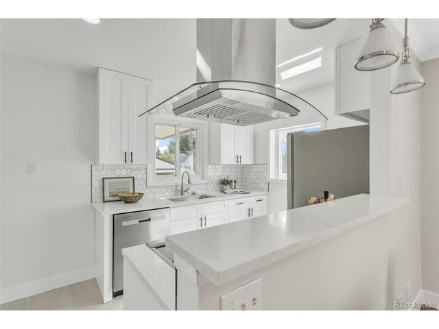 2618 S Pennsylvania St, Denver, CO 80210