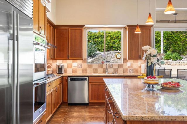 48521 Olympic Drive, Palm Desert, CA 92260