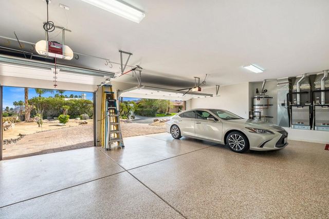 48521 Olympic Drive, Palm Desert, CA 92260