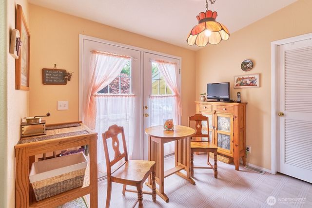 31523 Sandridge Road, Ocean Park, WA 98640