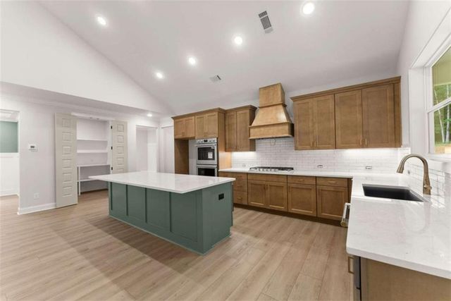 708 Plum Lane, Clarkesville, GA 30523