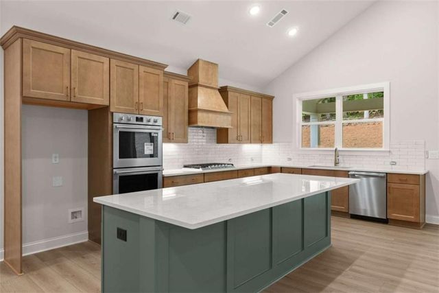 708 Plum Lane, Clarkesville, GA 30523