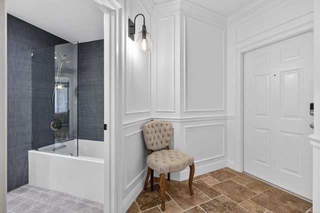 100 Uno Lago Drive 103, Juno Beach, FL 33408