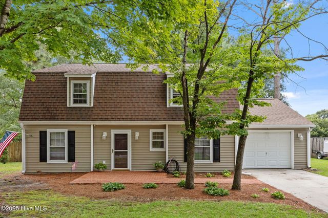 602 King Arthur Road, Greenville, NC 27858