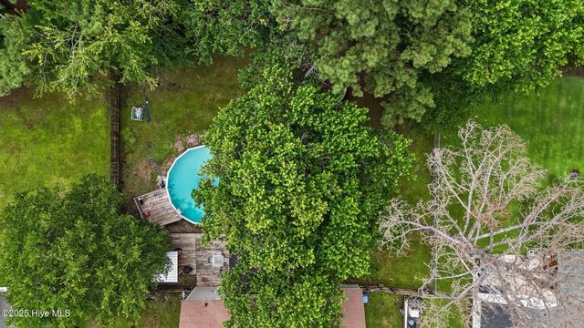 602 King Arthur Road, Greenville, NC 27858