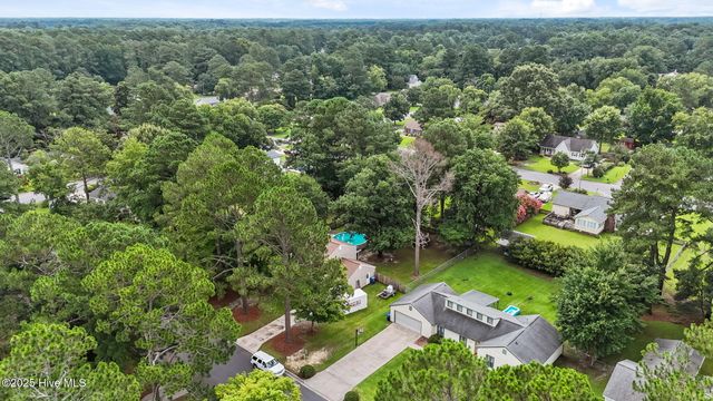 602 King Arthur Road, Greenville, NC 27858