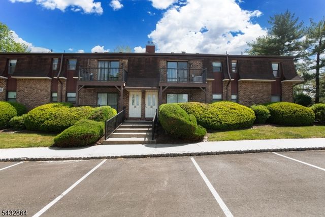 504 Nottingham Way 504, Raritan Twp., NJ 08822