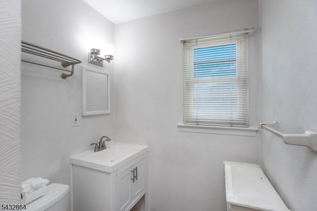 504 Nottingham Way 504, Raritan Twp., NJ 08822