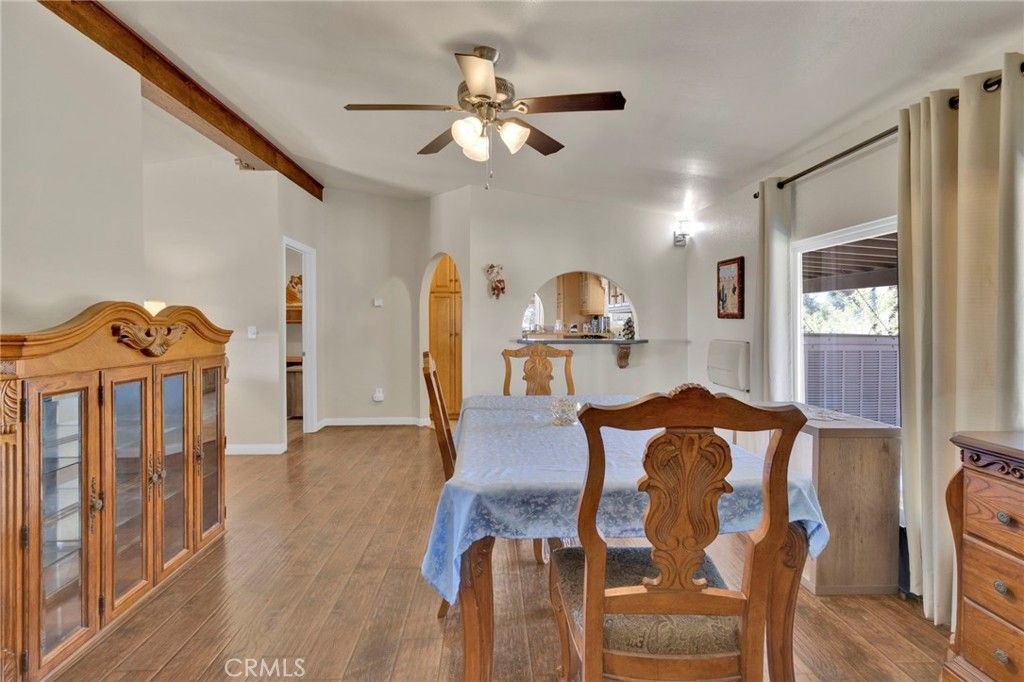 Image 11 of property listing at 10532 Acanthus Street, Phelan, CA 92371
