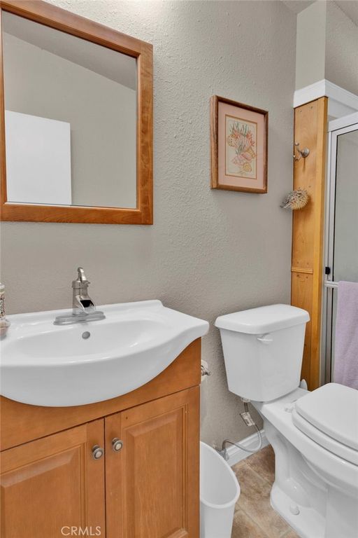 Image 28 of property listing at 10532 Acanthus Street, Phelan, CA 92371