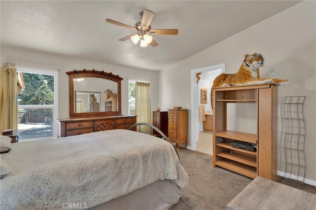 Image 35 of property listing at 10532 Acanthus Street, Phelan, CA 92371