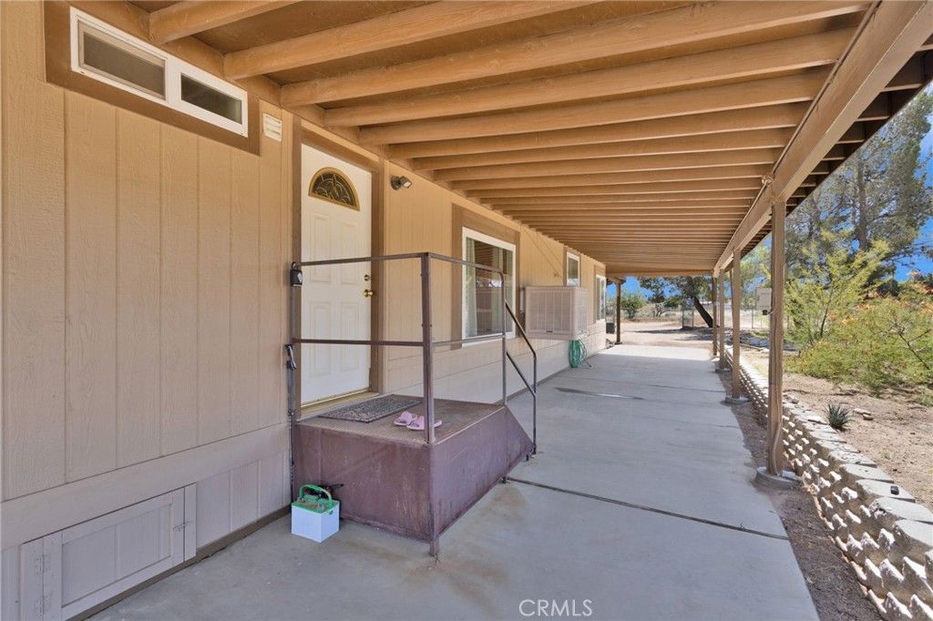 Image 5 of property listing at 10532 Acanthus Street, Phelan, CA 92371
