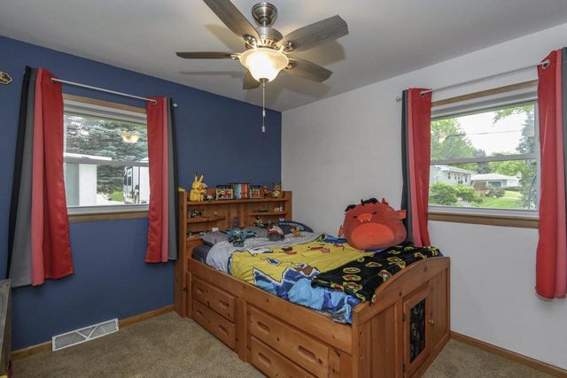 1109 Lawndale AVENUE, Waukesha, WI 53188