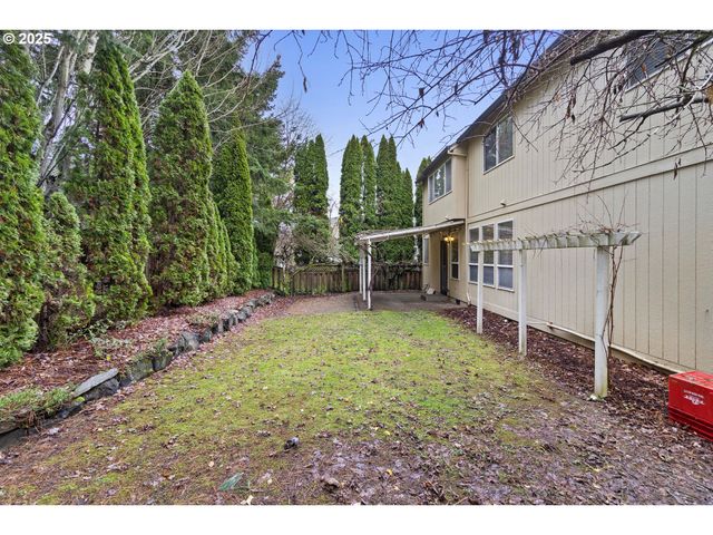 16590 Nw AVONDALE Dr, Beaverton, OR 97006