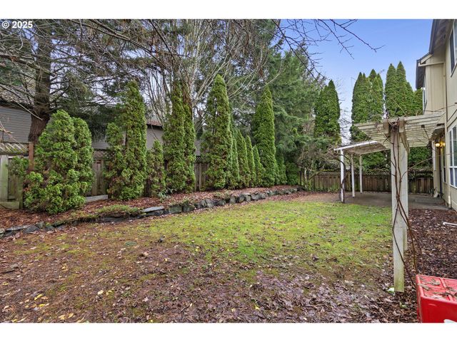 16590 Nw AVONDALE Dr, Beaverton, OR 97006