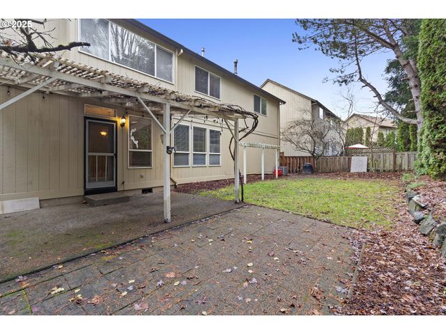 16590 Nw AVONDALE Dr, Beaverton, OR 97006