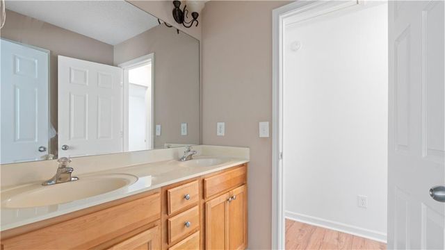 91 Medallion Park, Newnan, GA 30265