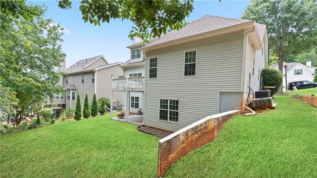 91 Medallion Park, Newnan, GA 30265