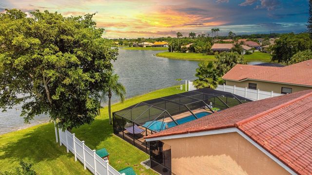 20725 Waters Edge Court, Boca Raton, FL 33498