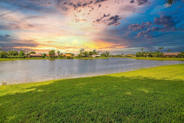 20725 Waters Edge Court, Boca Raton, FL 33498