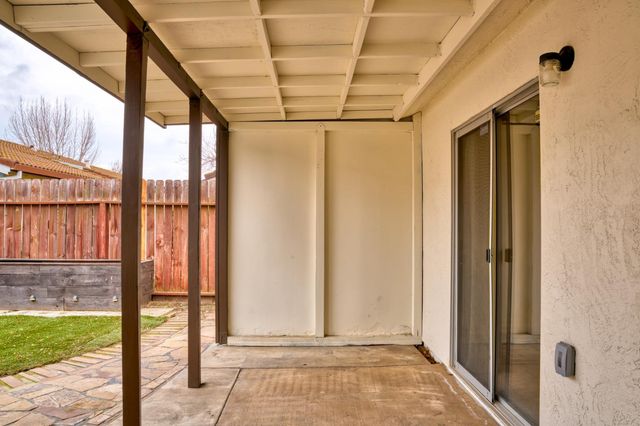 904 W Union Ave, Modesto, CA 95356