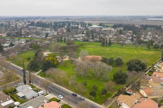 904 W Union Ave, Modesto, CA 95356