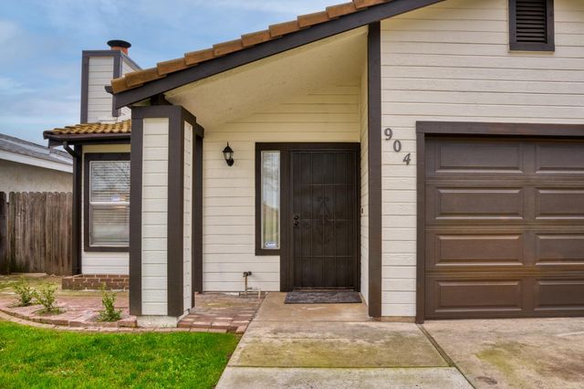 904 W Union Ave, Modesto, CA 95356