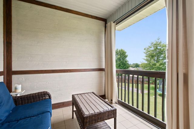 2418 W Crestwood Street, Ozark, MO 65721