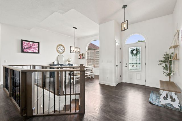2418 W Crestwood Street, Ozark, MO 65721