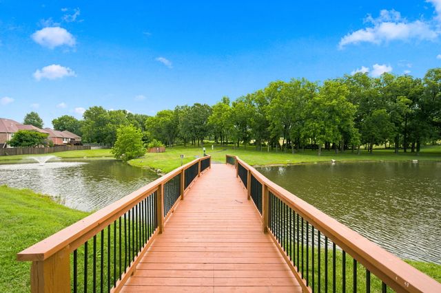 2418 W Crestwood Street, Ozark, MO 65721