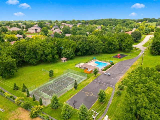 2418 W Crestwood Street, Ozark, MO 65721