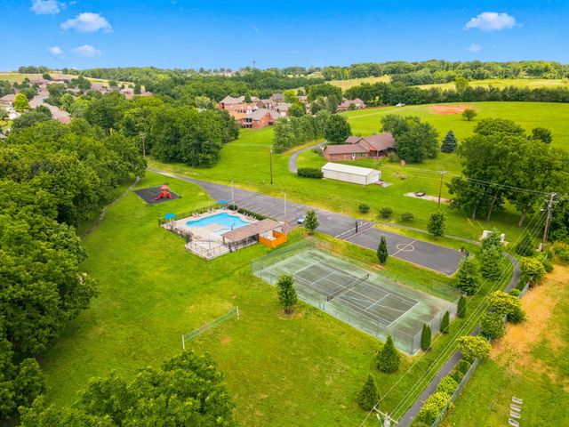 2418 W Crestwood Street, Ozark, MO 65721