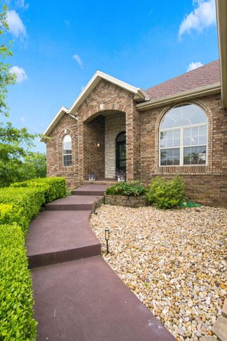 2418 W Crestwood Street, Ozark, MO 65721