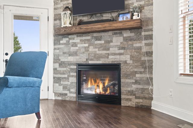 2418 W Crestwood Street, Ozark, MO 65721