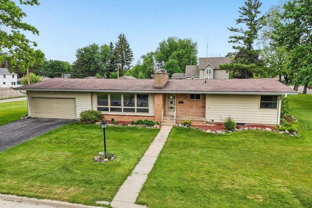 723 Bauer Street, Wisconsin Dells, WI 53965