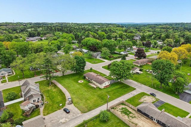 723 Bauer Street, Wisconsin Dells, WI 53965