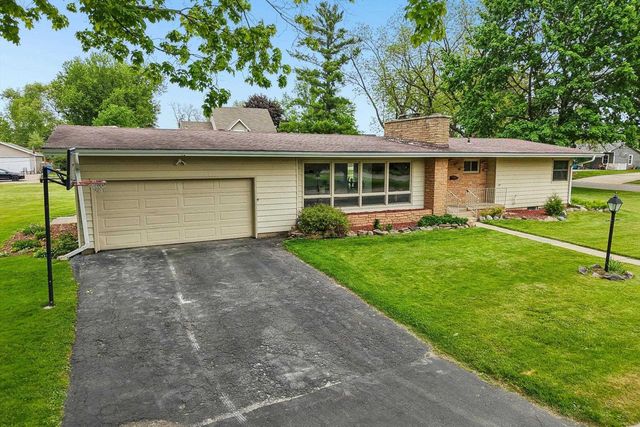 723 Bauer Street, Wisconsin Dells, WI 53965