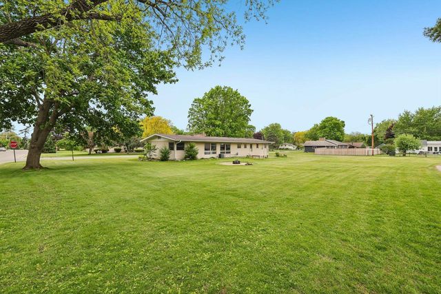 723 Bauer Street, Wisconsin Dells, WI 53965