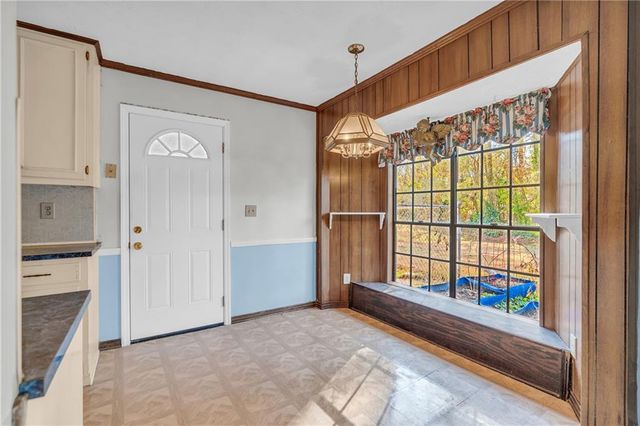 1999 Sewing Circle, Lithonia, GA 30058