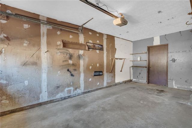 1999 Sewing Circle, Lithonia, GA 30058