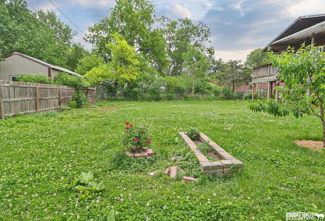 6224 Walker Avenue, Lincoln, NE 68507