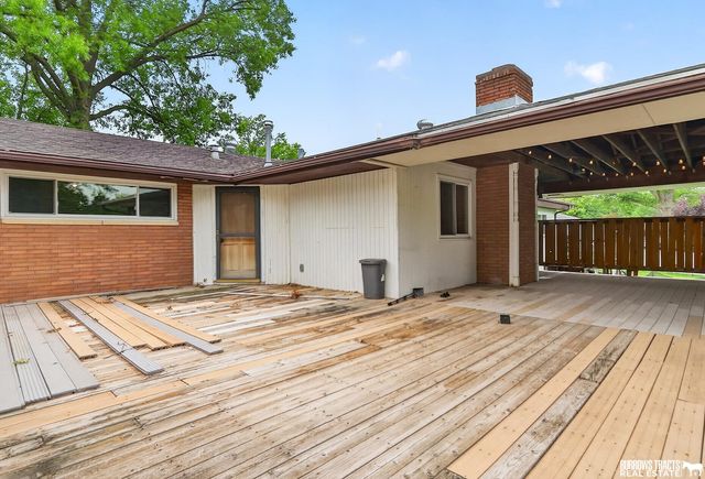 6224 Walker Avenue, Lincoln, NE 68507