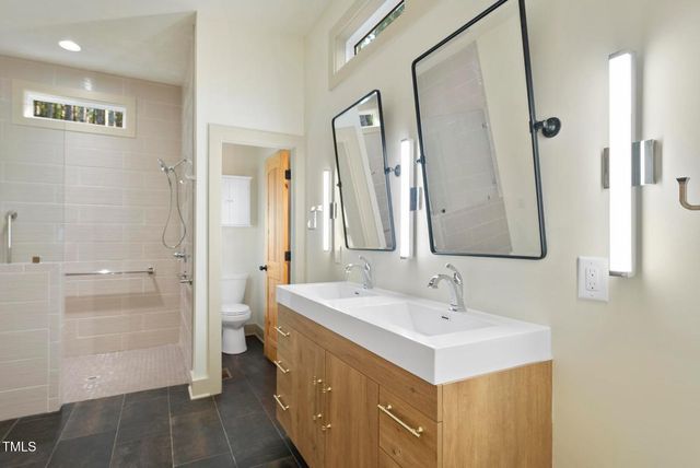 352 Anneliis Lane, Siler City, NC 27344