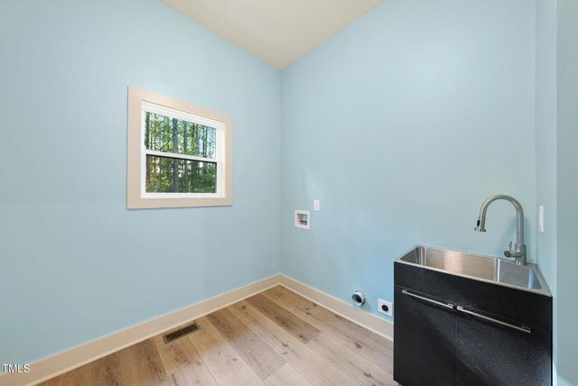 352 Anneliis Lane, Siler City, NC 27344