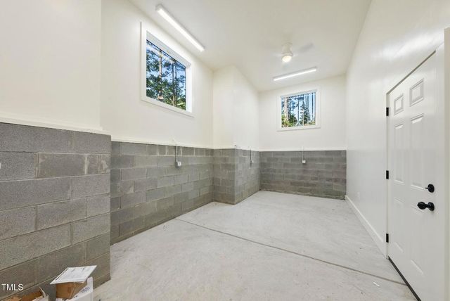 352 Anneliis Lane, Siler City, NC 27344